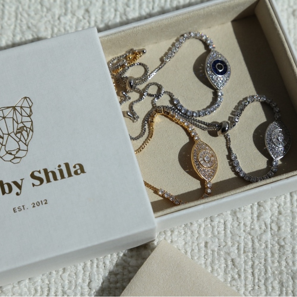 Silver evil eye bracelets with Swarovski crystals - Picture 3 of 5